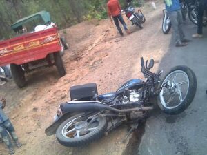 सड़क दुर्घटना में बाइक सवार की मौत।