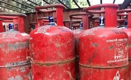 LPG सिलेंडर ₹60 महंगा, बुकिंग नियमों में बदलाव